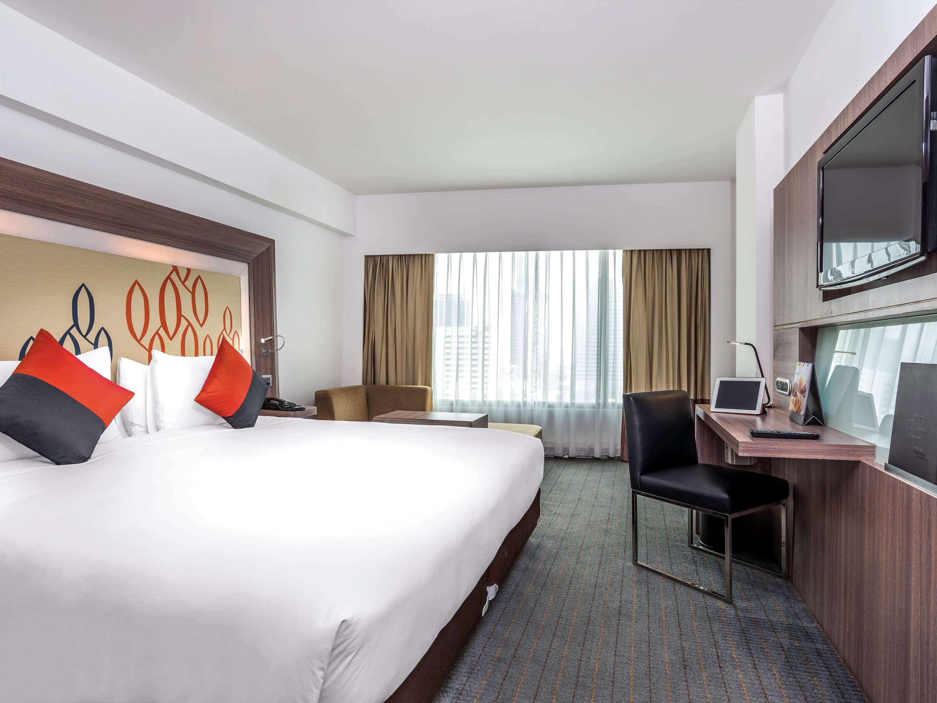 hilton garden inn bangkok silom