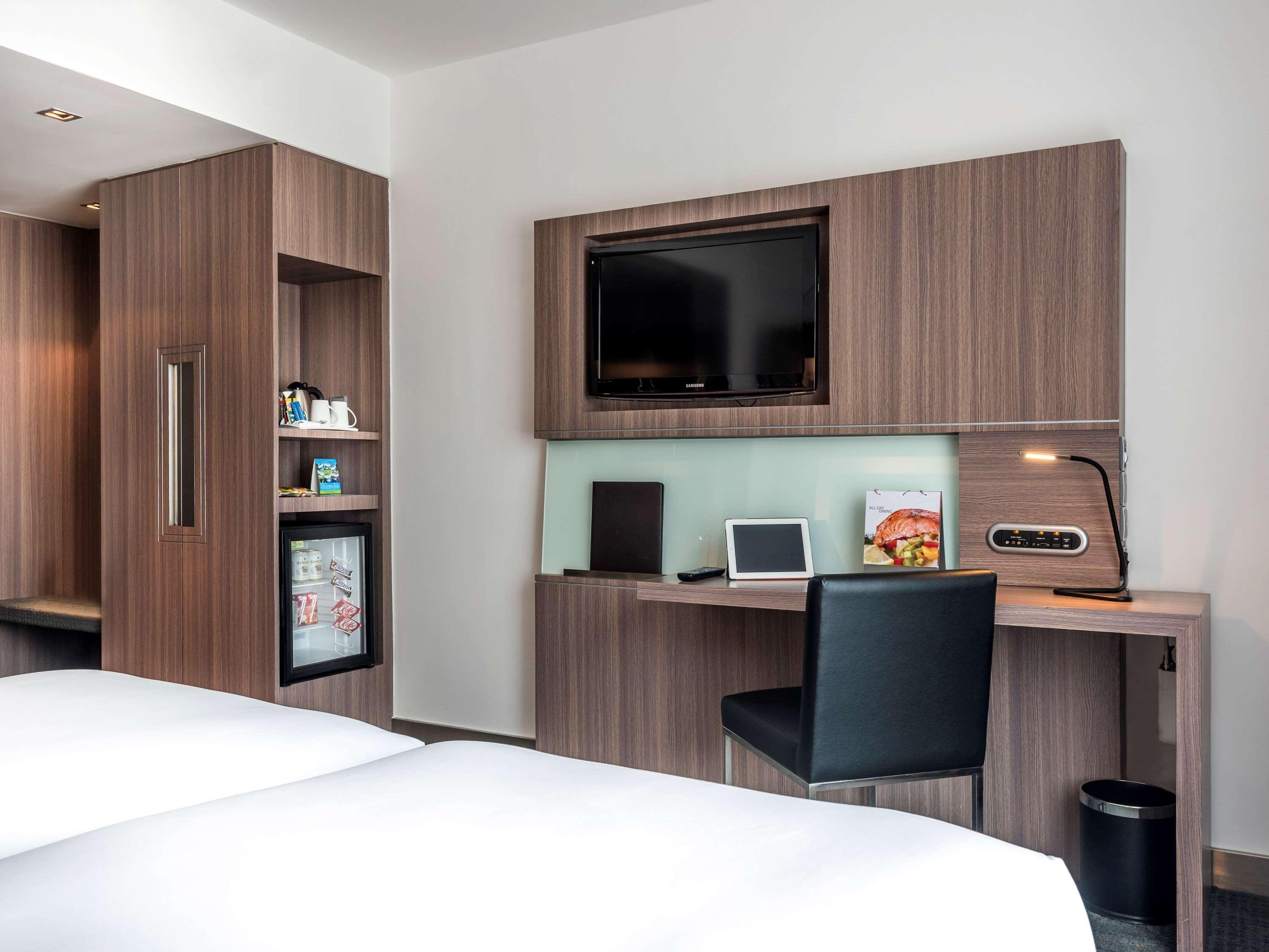 hilton garden inn bangkok silom