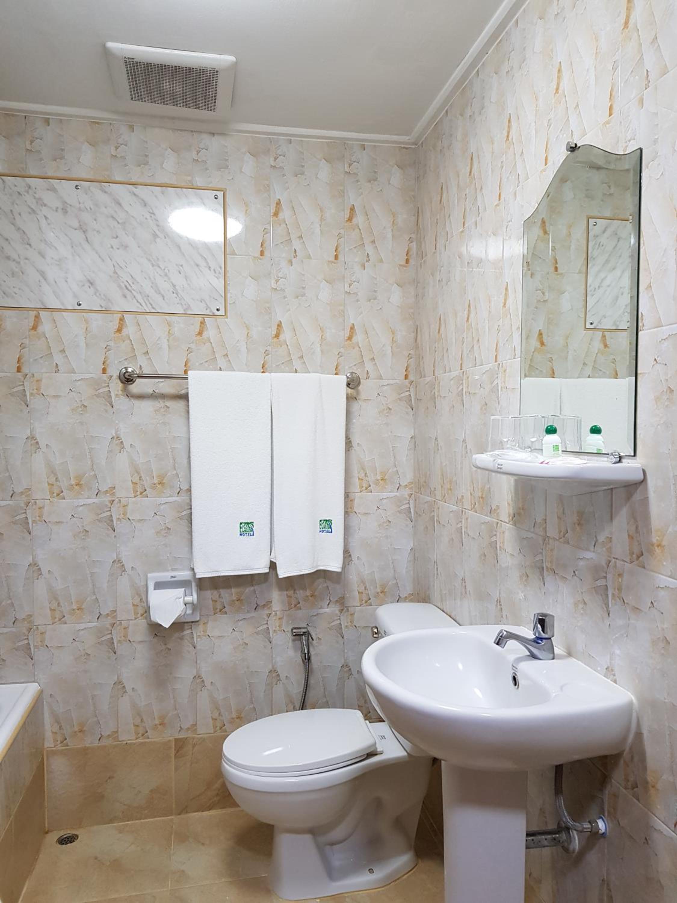 hilton garden inn bangkok silom