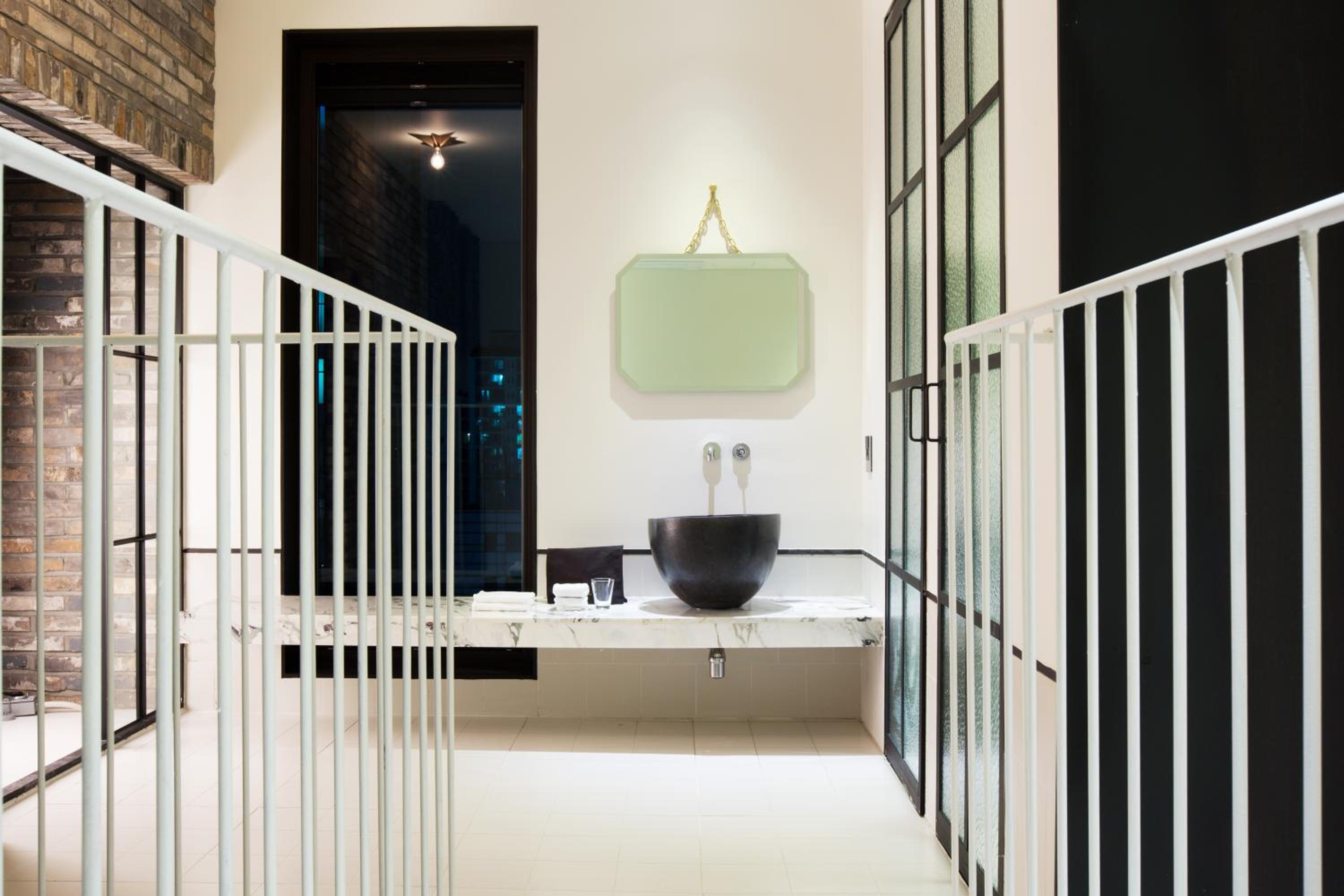 hilton garden inn bangkok silom