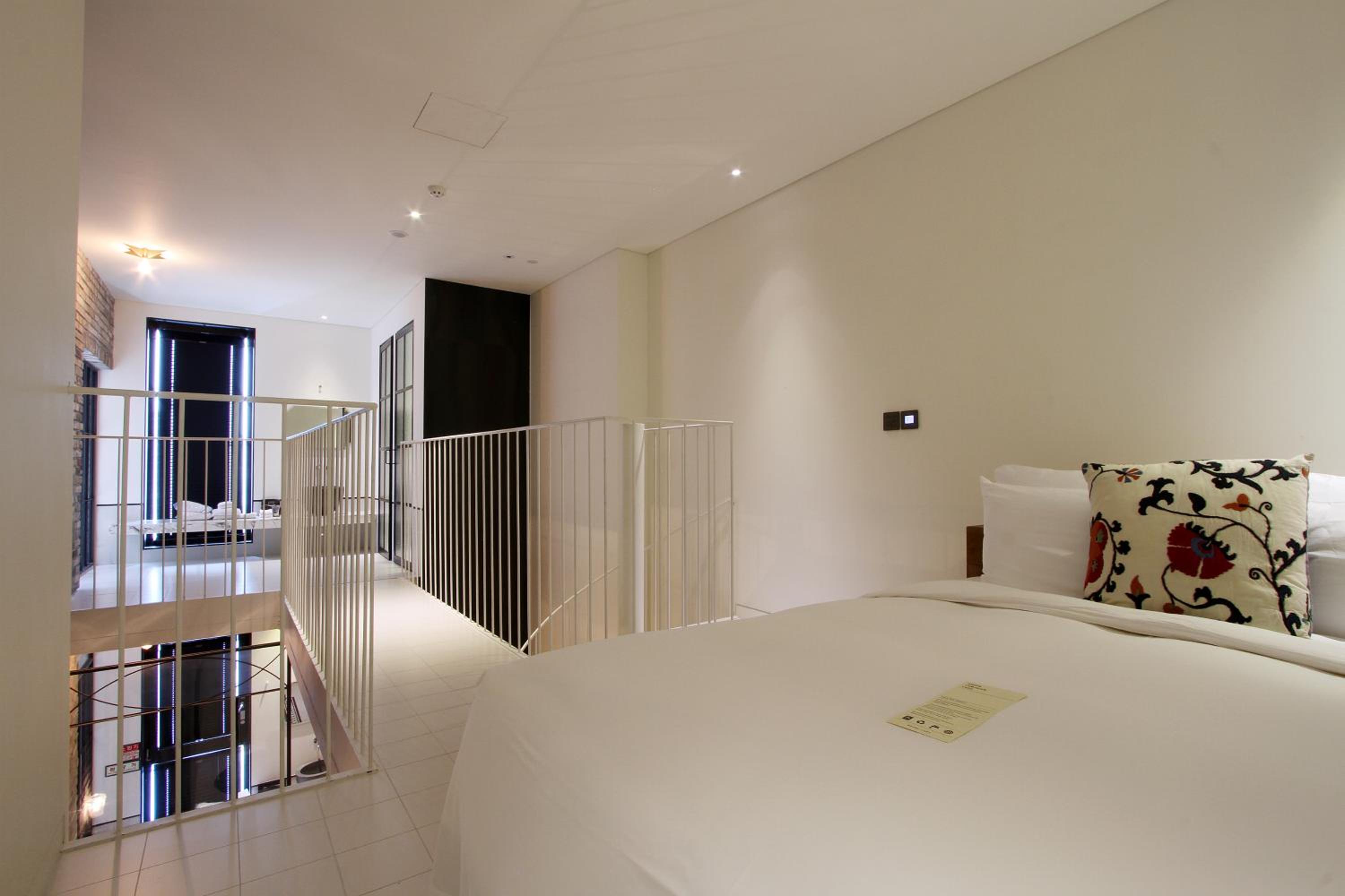 hilton garden inn bangkok silom