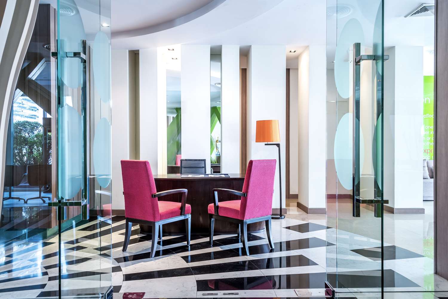 hilton garden inn bangkok silom