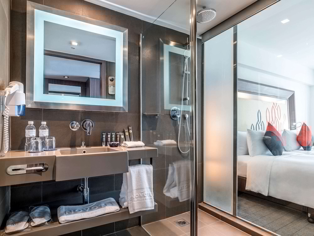 hilton garden inn bangkok silom