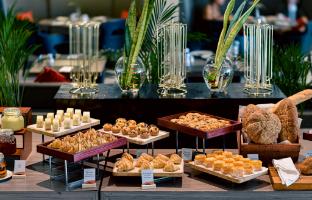 hilton garden inn bangkok silom