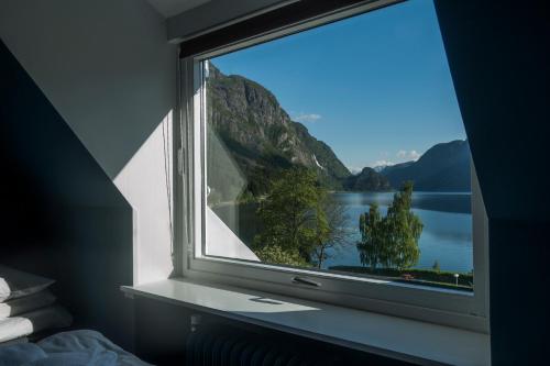 trolltunga hotel