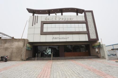 hotel o salt and pepper hotel and resturant