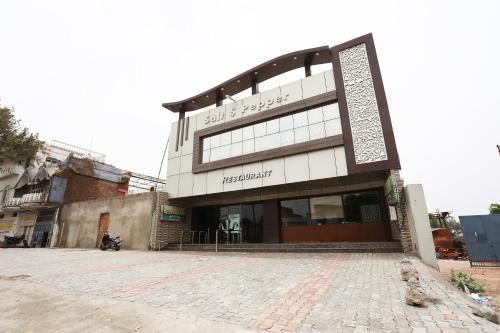 hotel o salt and pepper hotel and resturant