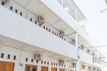 formerly reddoorz syariah jatisampurna hospital