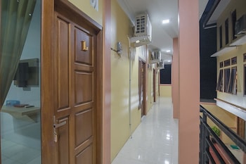 reddoorz near rsud dr abdul aziz