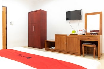 reddoorz plus syariah near java supermall semarang 2