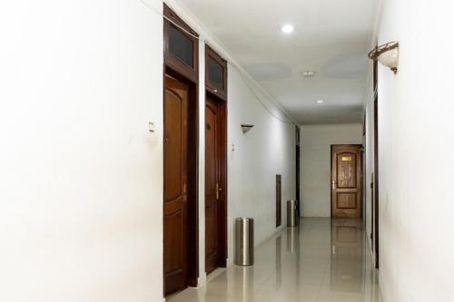 reddoorz plus syariah near java supermall semarang 2