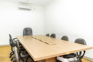 reddoorz plus syariah near java supermall semarang 2