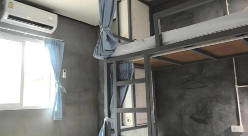 chomjan hostel