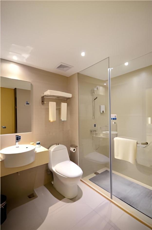city comfort inn wuhan guanggu minzhu avenue no 1