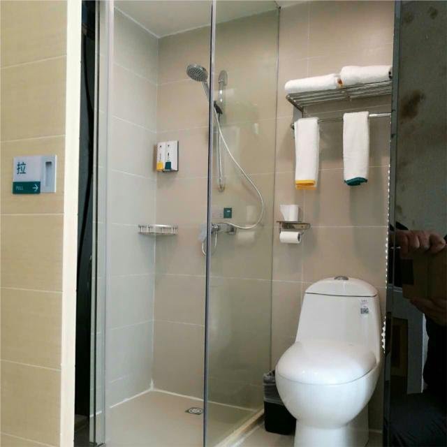 Jtour Inn Huanggang Wanda Plaza,,2 star