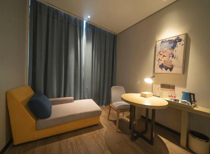 echarm hotel wuhan caidian street