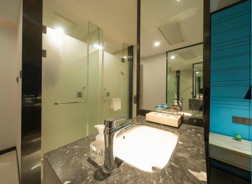 echarm hotel wuhan caidian street