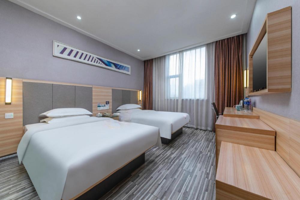 jtour inn changchun railway station south plaza