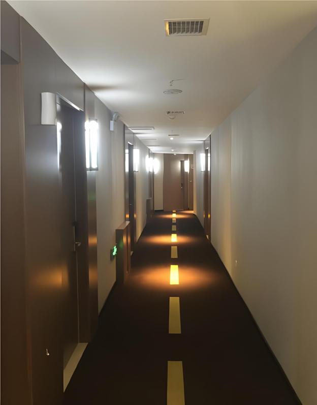 jtour inn changchun railway station south plaza