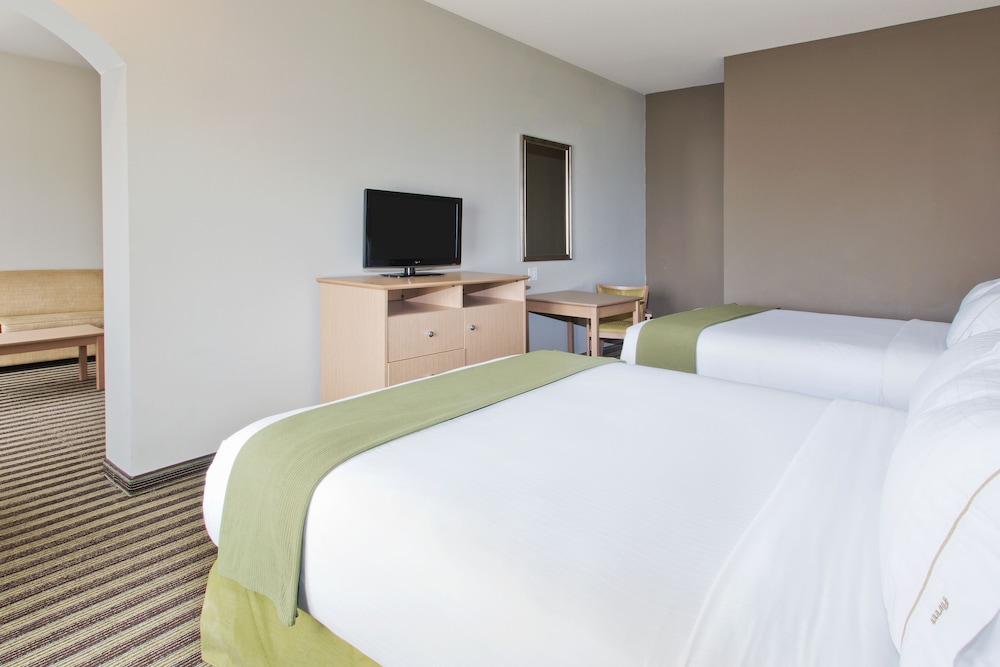 holiday inn express hotel and suites alvarado by ihg