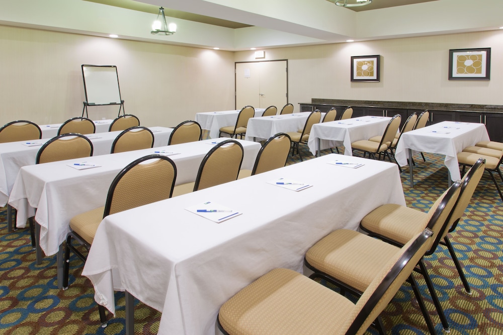 holiday inn express hotel and suites alvarado by ihg