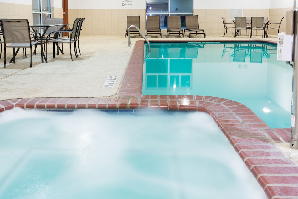 holiday inn express hotel and suites alvarado by ihg