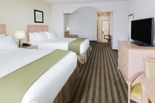 holiday inn express hotel and suites alvarado by ihg