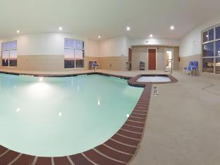 holiday inn express hotel and suites alvarado by ihg