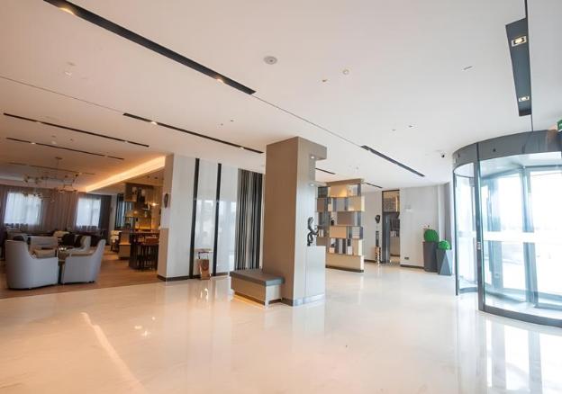 echarm hotel wuhan guanggu biology city