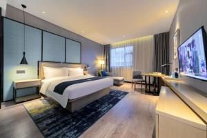 echarm hotel wuhan guanggu biology city