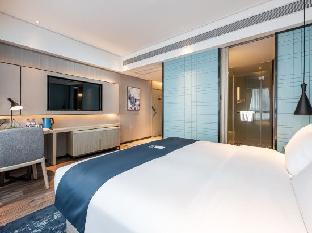 echarm hotel wuhan guanggu biology city