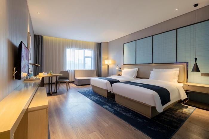 echarm hotel wuhan guanggu biology city