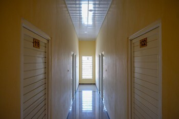 reddoorz near alun alun pati