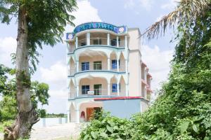 Spot On 61585 Patra Palace,Puri>>Konark,2 star