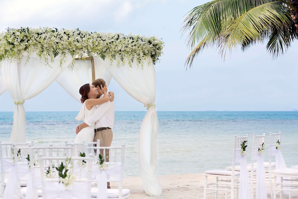 outrigger koh samui beach resort