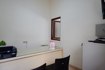 Reddoorz Near Alun Alun Kudus 2,,2 star