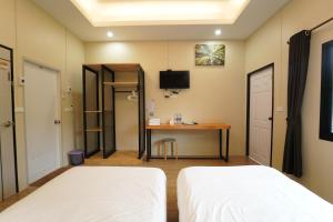 chillax khaosk hostel