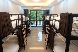 chillax khaosk hostel