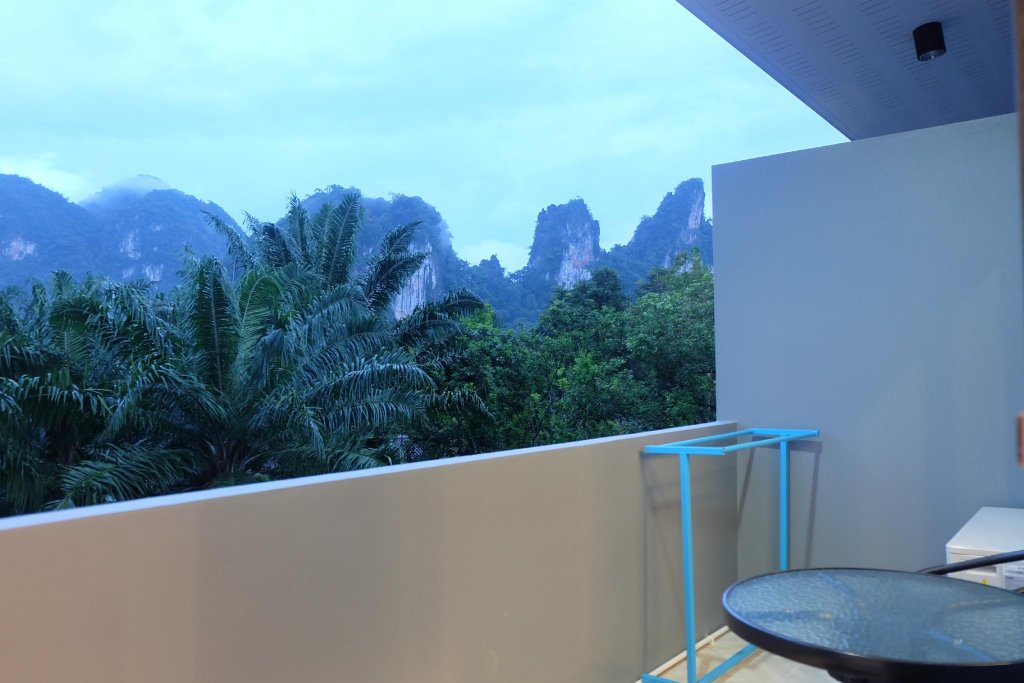 chillax khaosk hostel