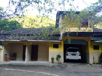 Homestay Baronsari,,1 star