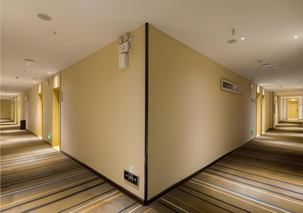 city comfort inn liuzhou railway station west square