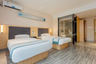 city comfort inn liuzhou railway station west square