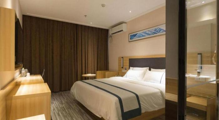 city comfort inn liuzhou railway station west square