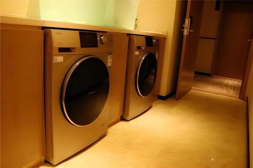 city comfort inn zhanjiang xuwen passenger station