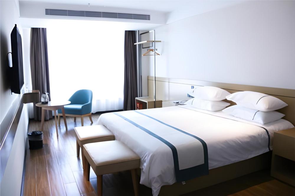 city comfort inn zhanjiang xuwen passenger station