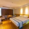 city comfort inn zhanjiang xuwen passenger station