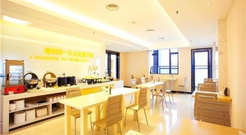 city comfort inn wuzhou cenxi mingdu xincheng