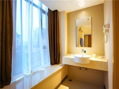 city comfort inn wuzhou cenxi mingdu xincheng
