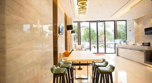 city comfort inn nanning jinqiao coach station