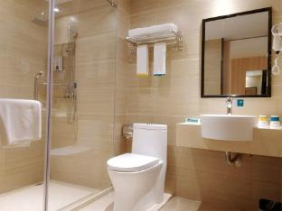 city comfort inn maoming gaozhou chengdong passenger station